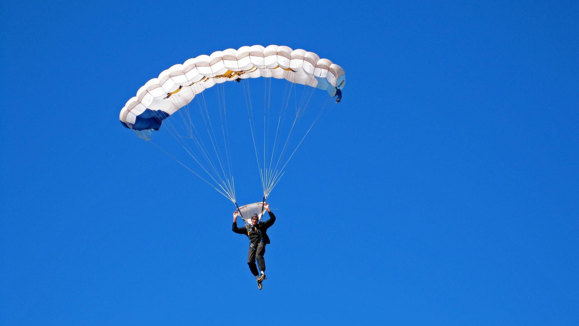 KAIYUN 中国大陆-中国女足队员刘某在比赛中攻入制胜球，中国女子足球队问责