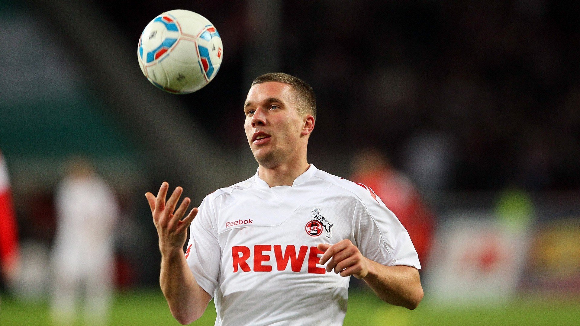 kaiyun开云·官方网站-电竞职业选手营养科学指导及体能训练结合的实践，电竞选手体能训练计划